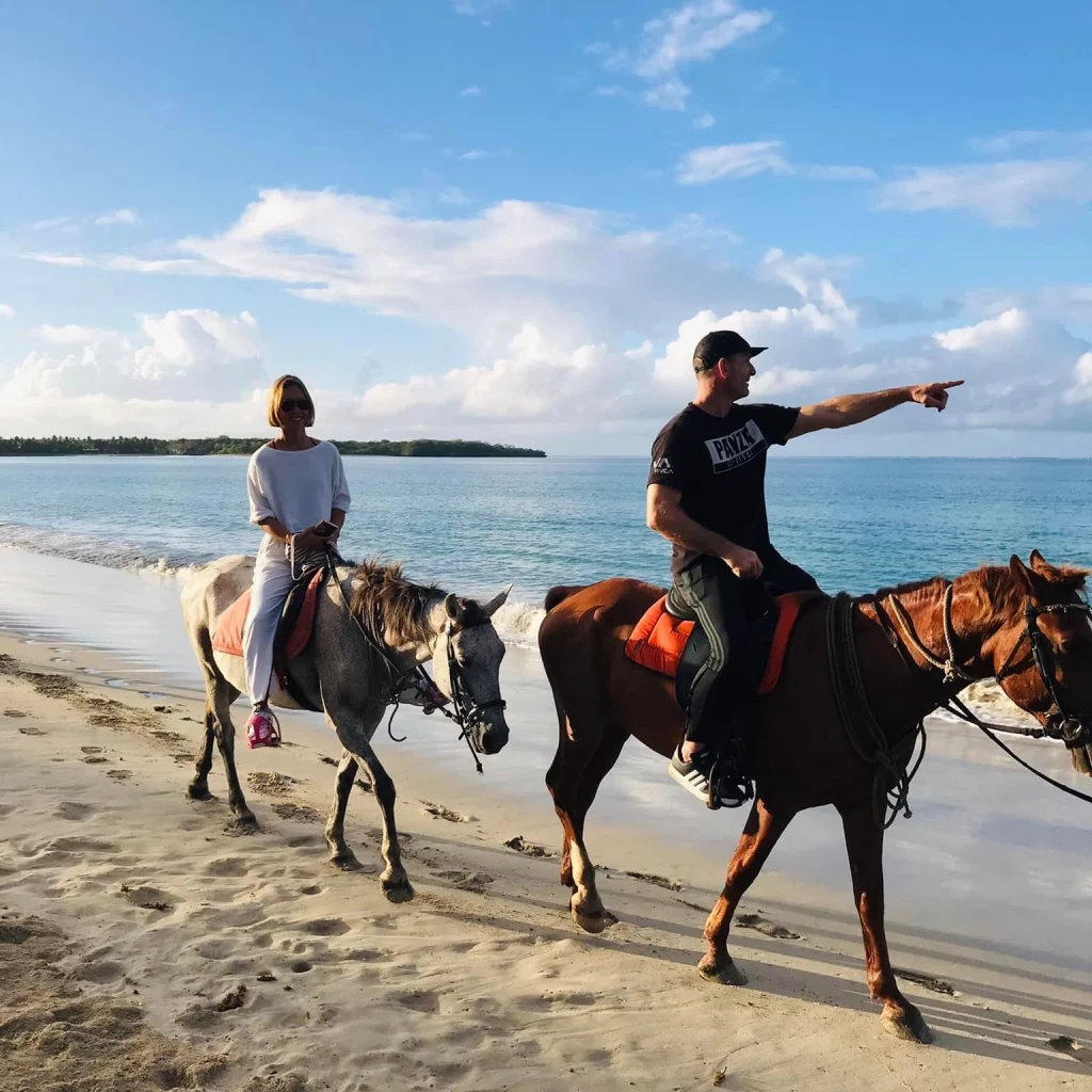 Explore Nadi Full Day Tour by Tour Fiji Tours